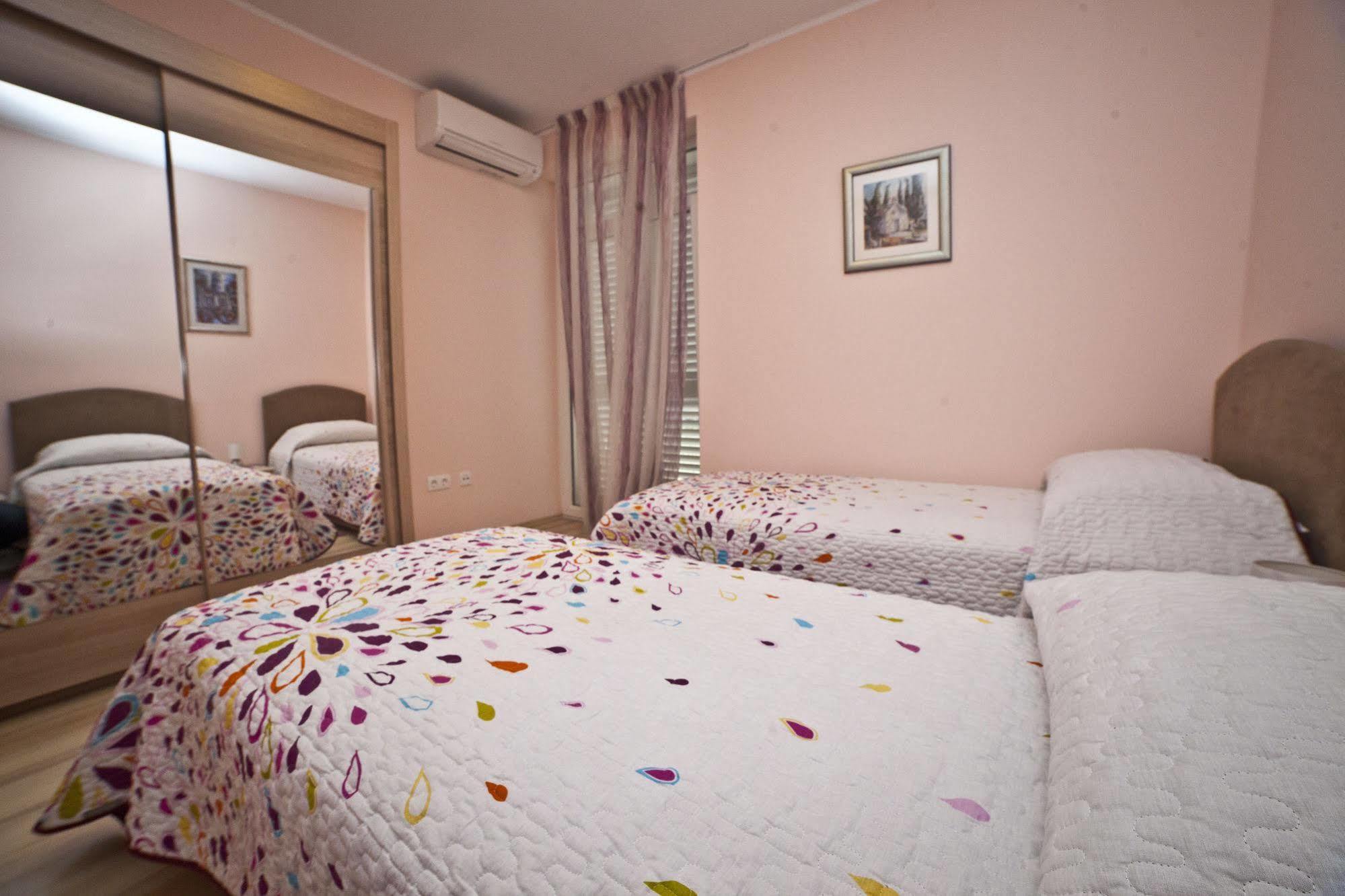 Split Apartments Peric Zewnętrze zdjęcie